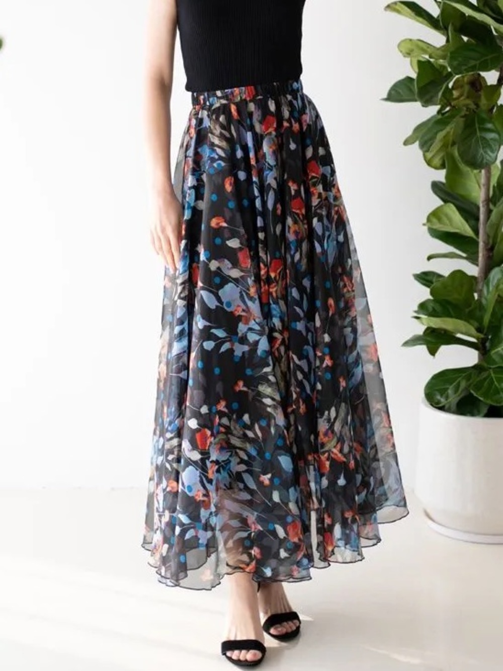 Chicwish Blooming Calla Lily Floral Watercolor Maxi Skirt In Black